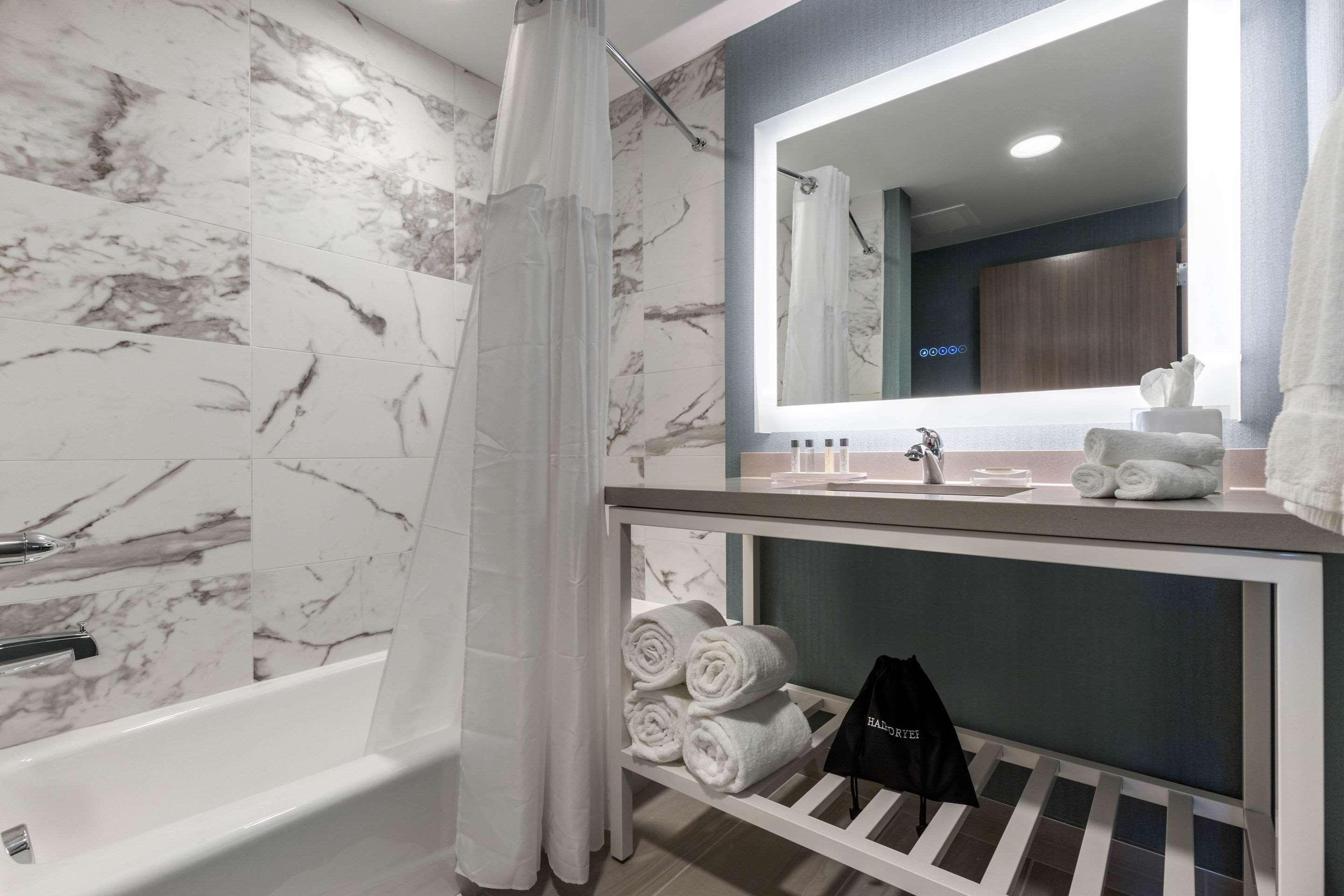 Cambria Hotel West Orange Buitenkant foto