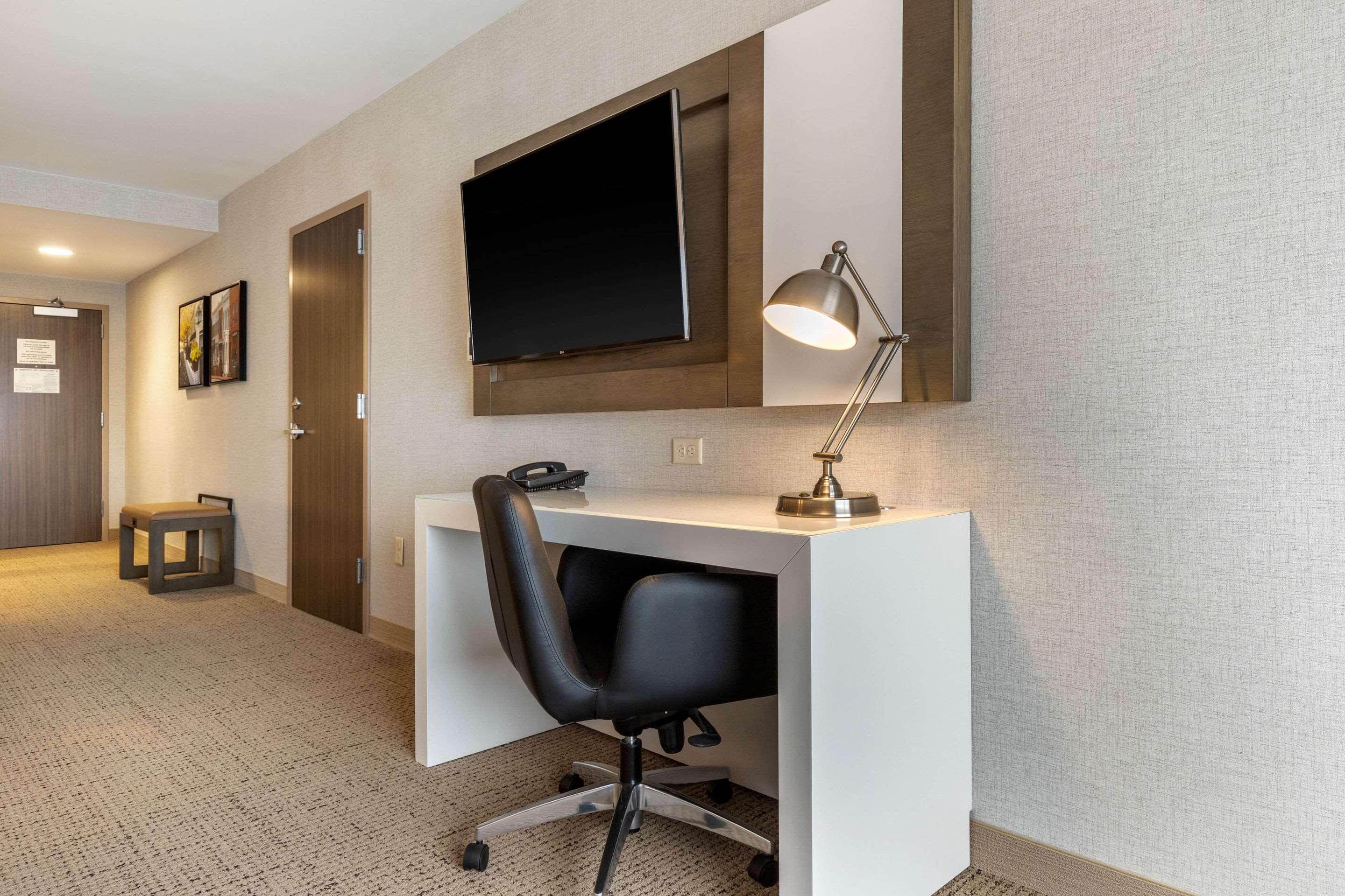 Cambria Hotel West Orange Buitenkant foto