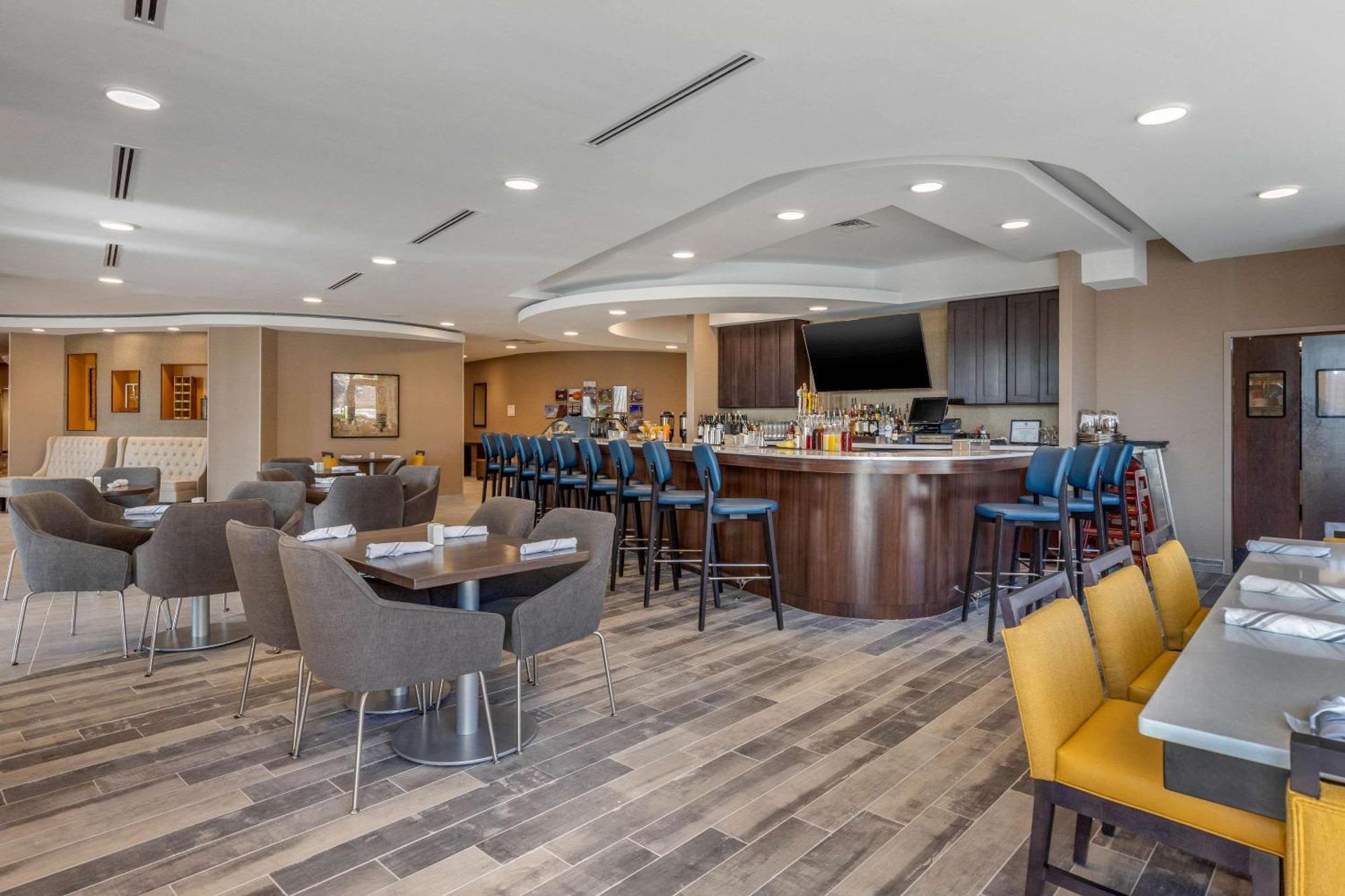 Cambria Hotel West Orange Buitenkant foto